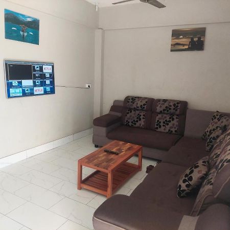 2 Bedroom Deluxe Наді Екстер'єр фото