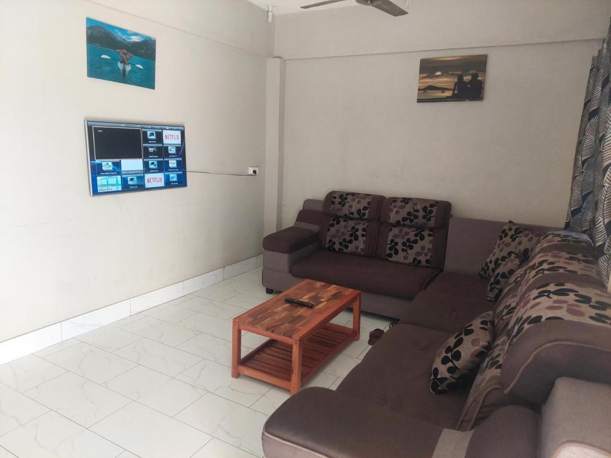 2 Bedroom Deluxe Наді Екстер'єр фото