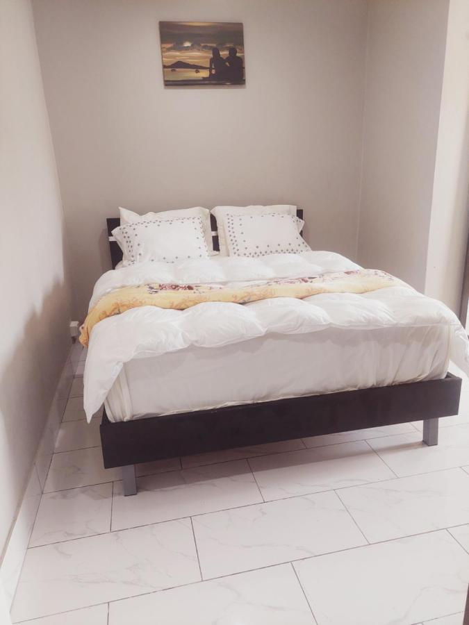 2 Bedroom Deluxe Наді Екстер'єр фото